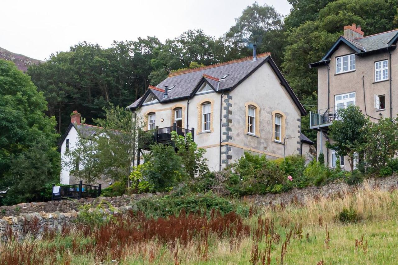 Converted Chapel, Stunning Sea & Mountain Views! Penmaenmawr ภายนอก รูปภาพ